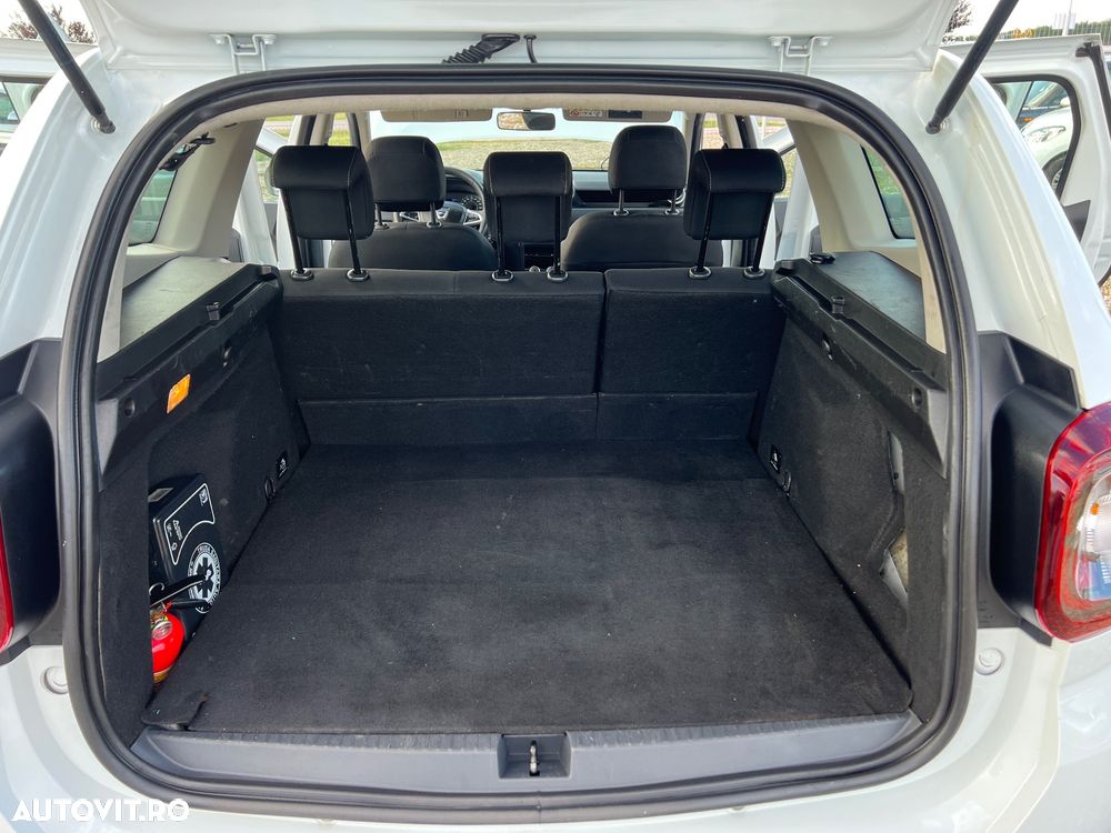 Dacia Duster 1.6 SCe 4WD Essential - 14