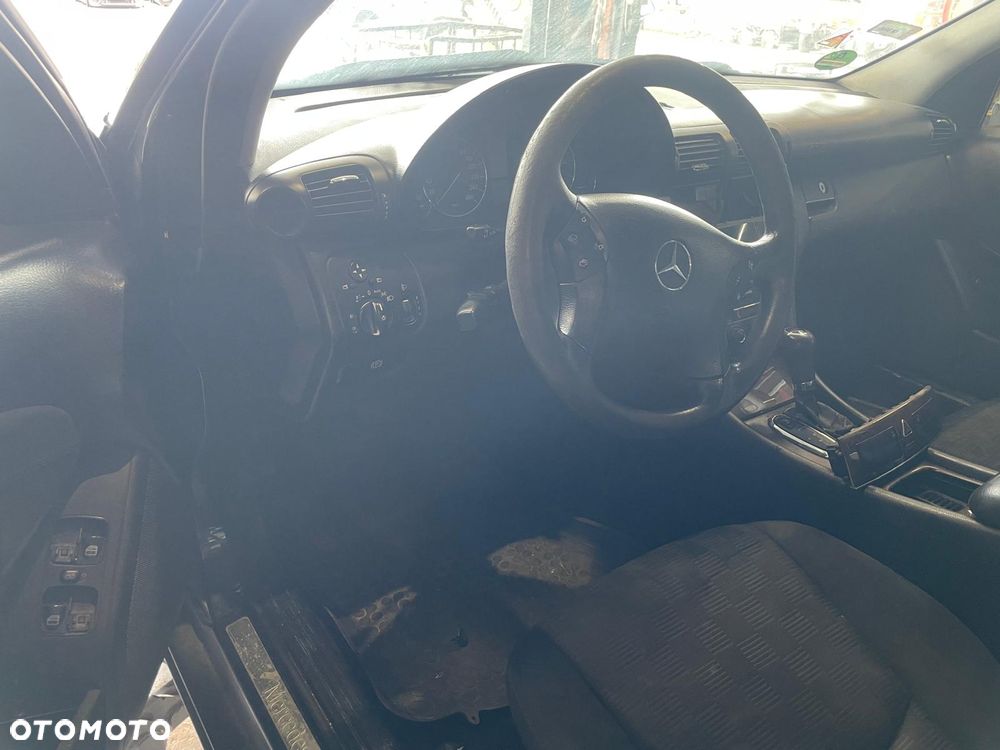 Mercedes C 220 CDI NA  CZĘŚCI!!! Kolor: 197 (czerń obsydianu - lakier metalik) - 5