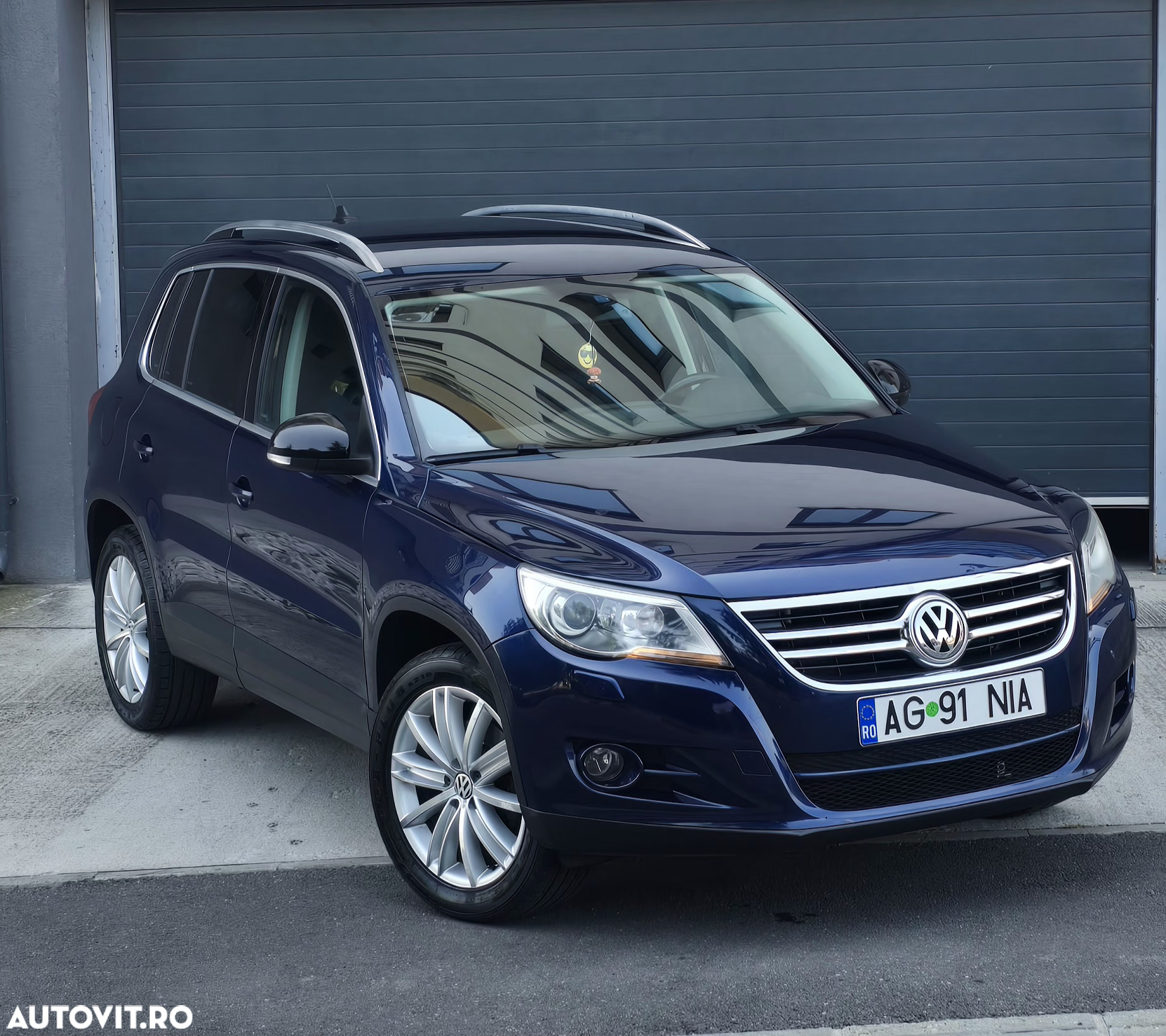 Volkswagen Tiguan 2.0 TDI 4Motion DSG Sport & Style - 3
