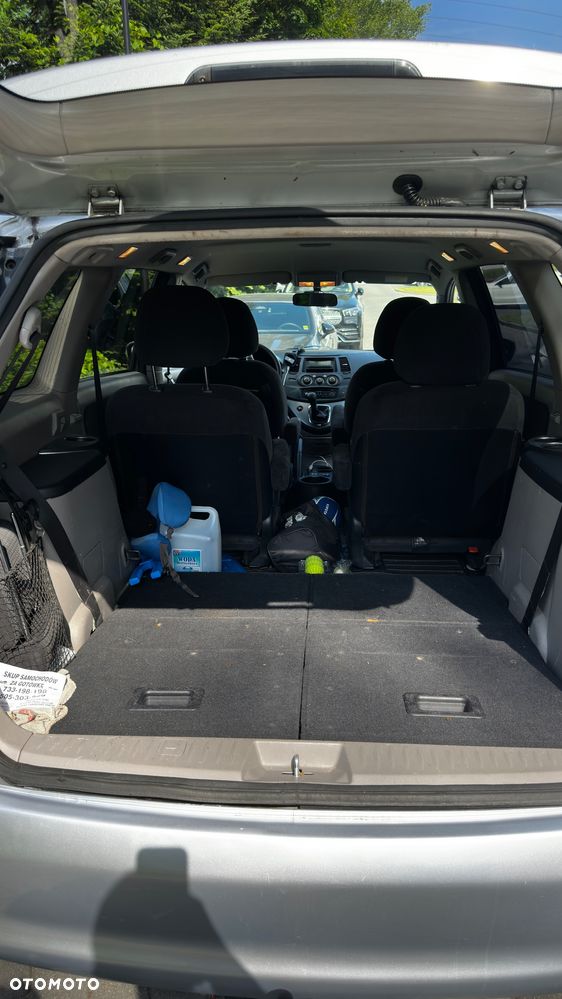 Mitsubishi Grandis 2.4 Intense (lea) - 24