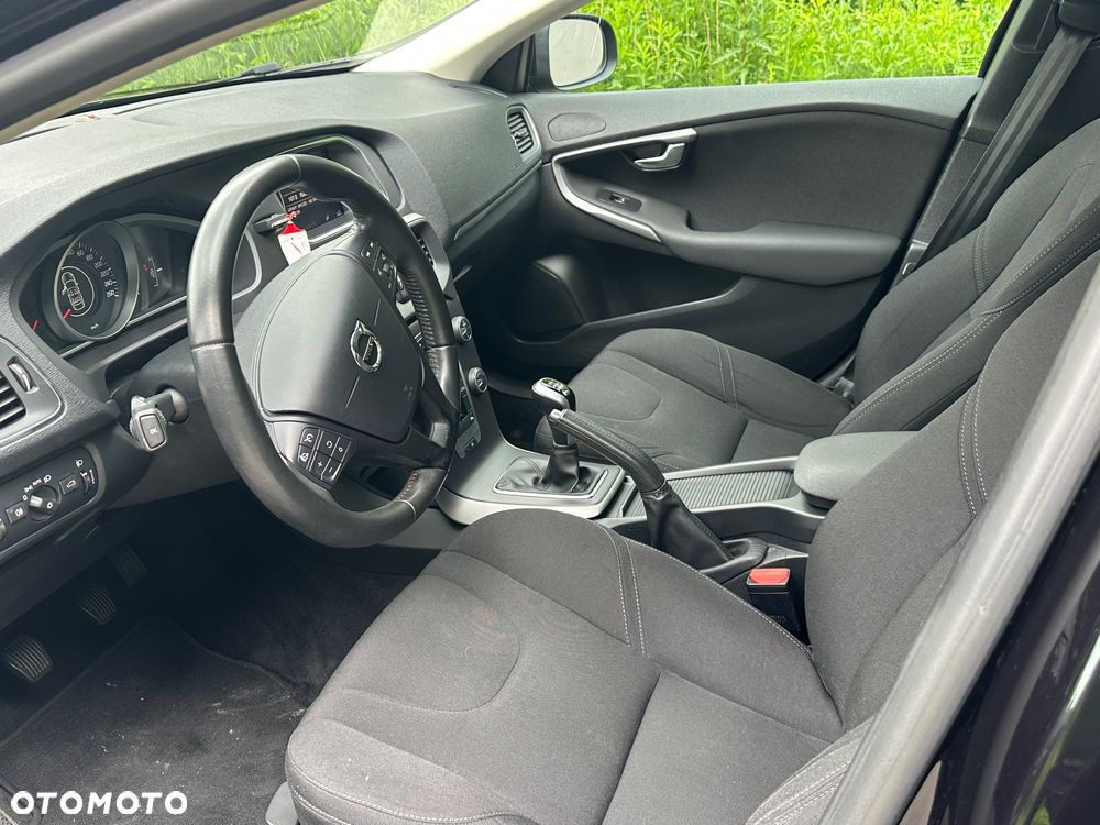 Volvo V40 D2 Kinetic - 6