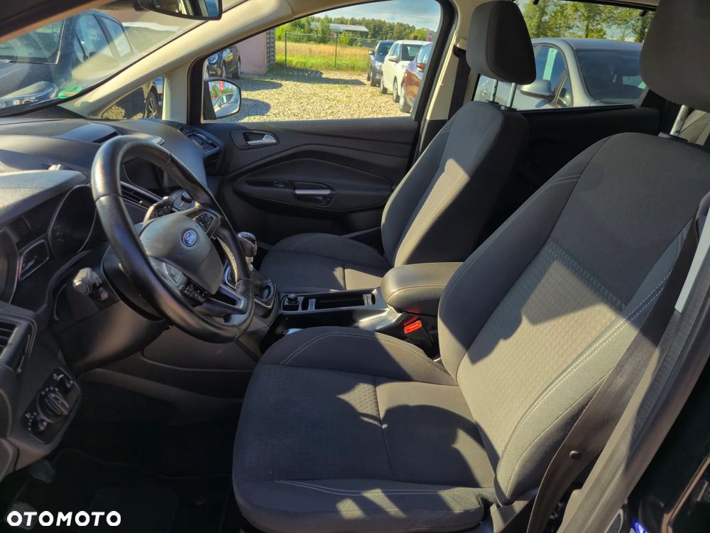 Ford C-MAX - 17