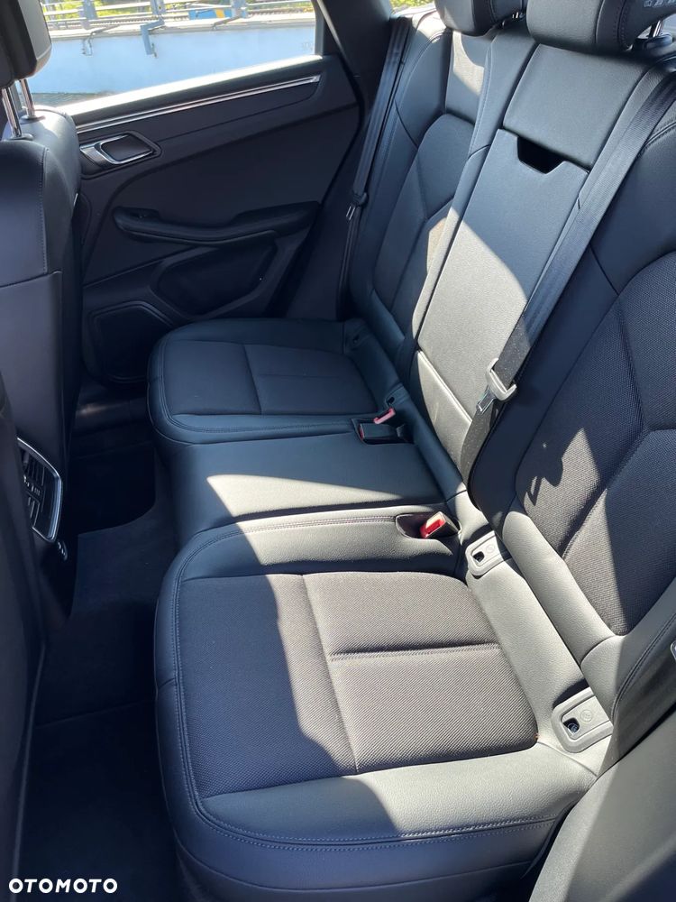 Porsche Macan Standard - 28