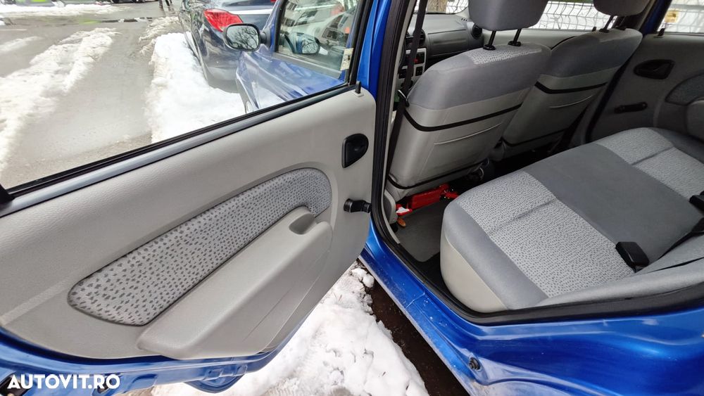 Dacia Logan 1.4 MPI Laureate - 13