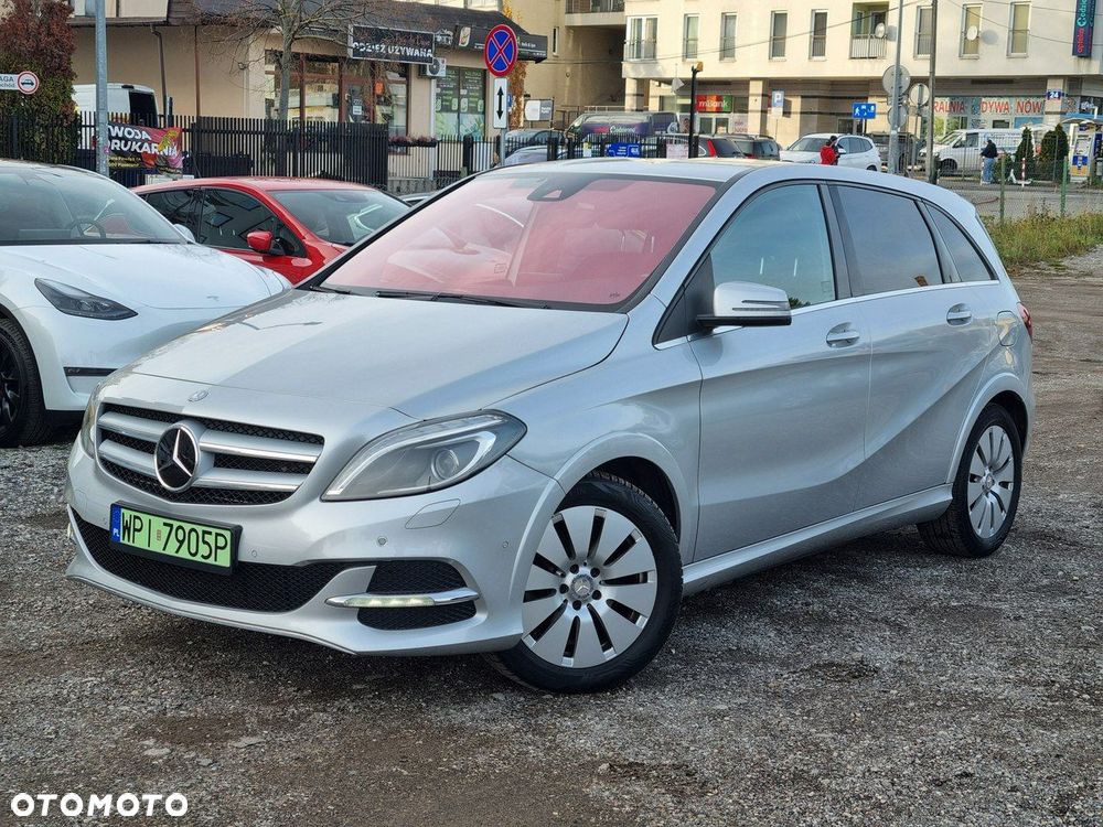 Mercedes-Benz Klasa B (Electric Drive) 250 e - 1