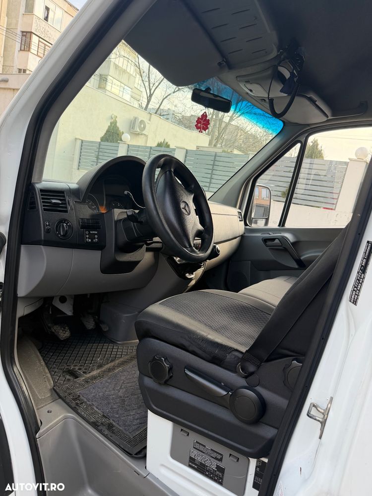Mercedes-Benz Sprinter - 6