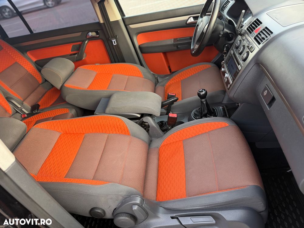 Volkswagen Touran CrossTouran 1.9 TDI DPF - 17