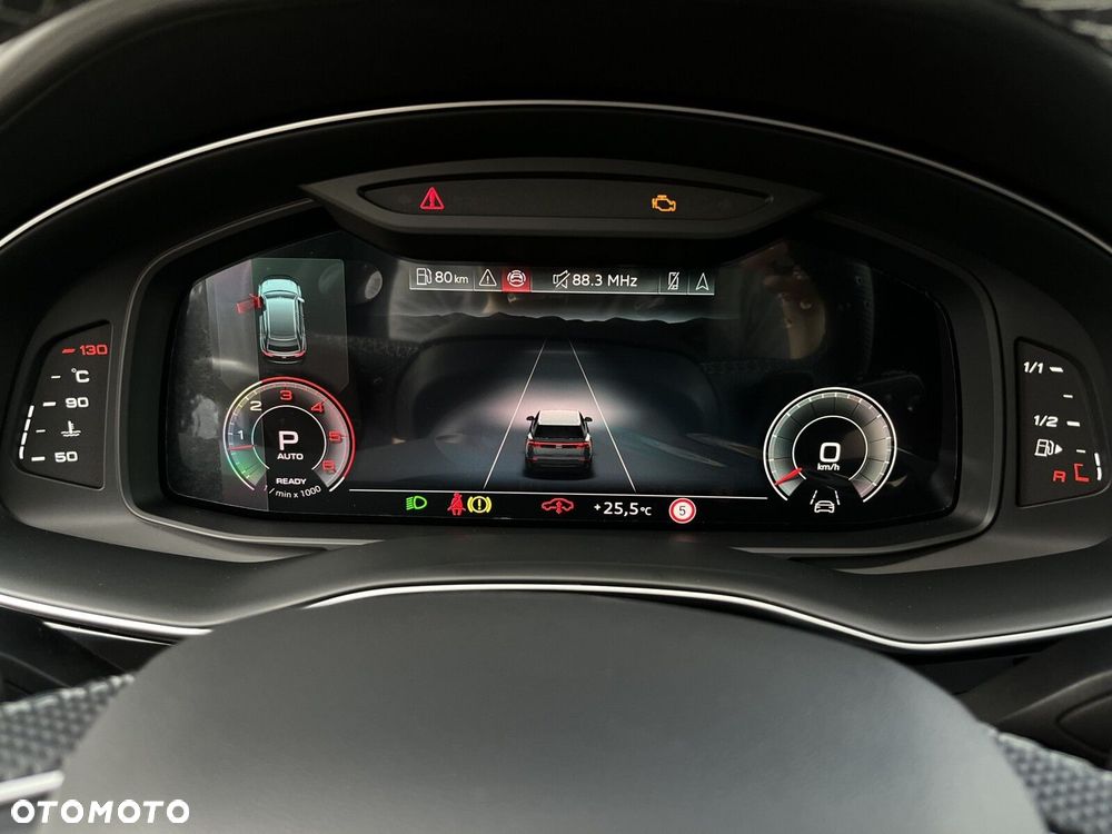 Audi Q8 - 30