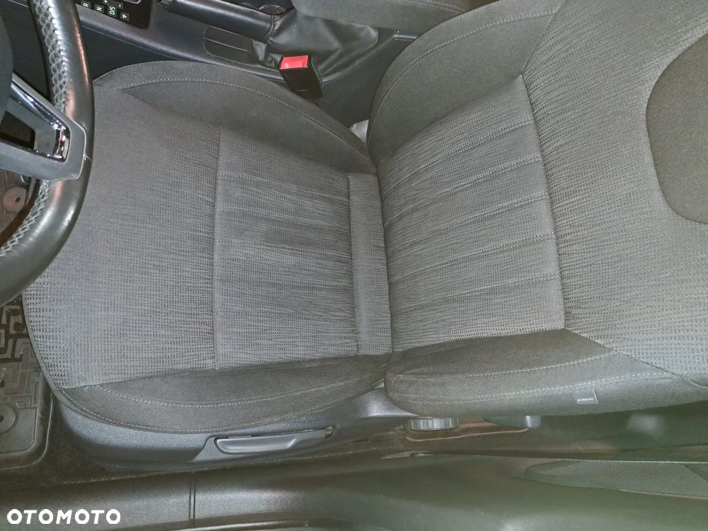 Skoda Octavia 1.6 TDI DSG Style - 10