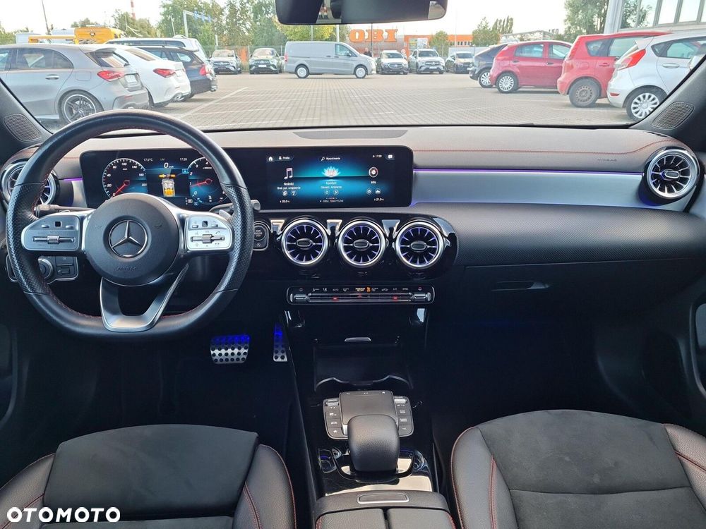 Mercedes-Benz CLA 200 AMG Line 7G-DCT - 11