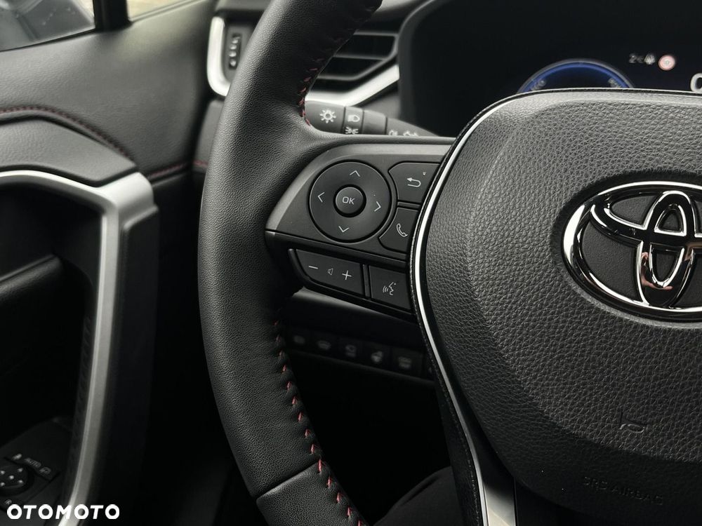 Toyota RAV4 - 16