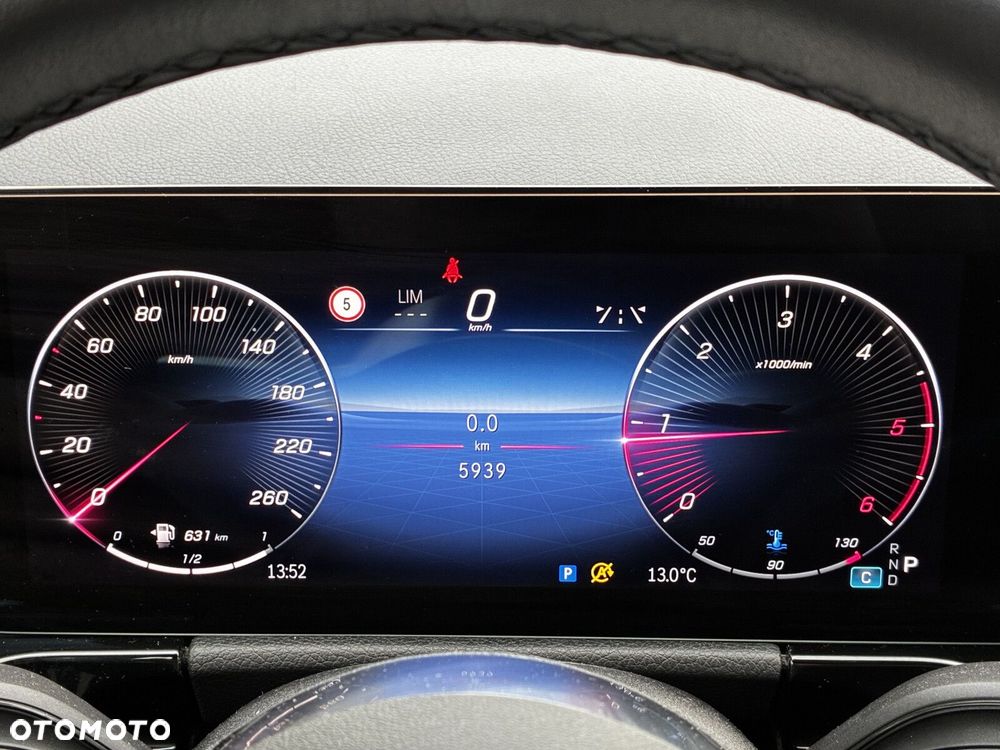 Mercedes-Benz GLA 200 d Progressive 8G-DCT - 12