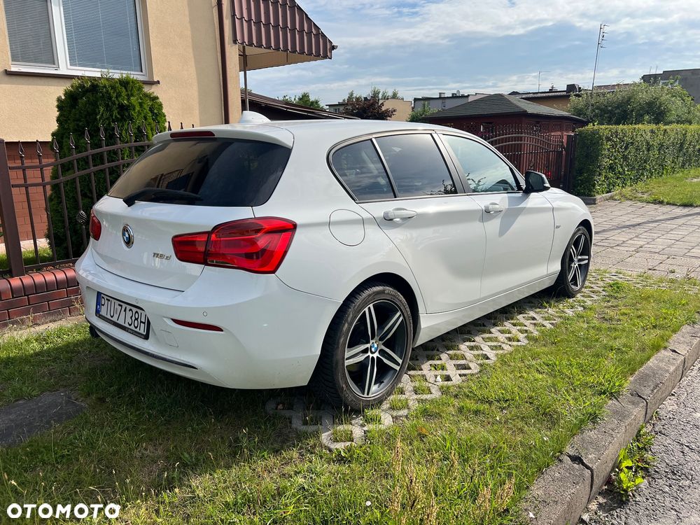 BMW Seria 1 118d Sport Line - 4