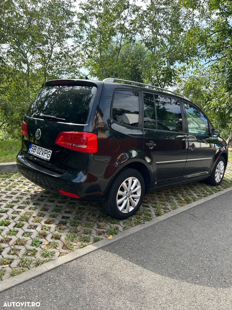 Volkswagen Touran 2.0 TDI DPF DSG Highline - 3