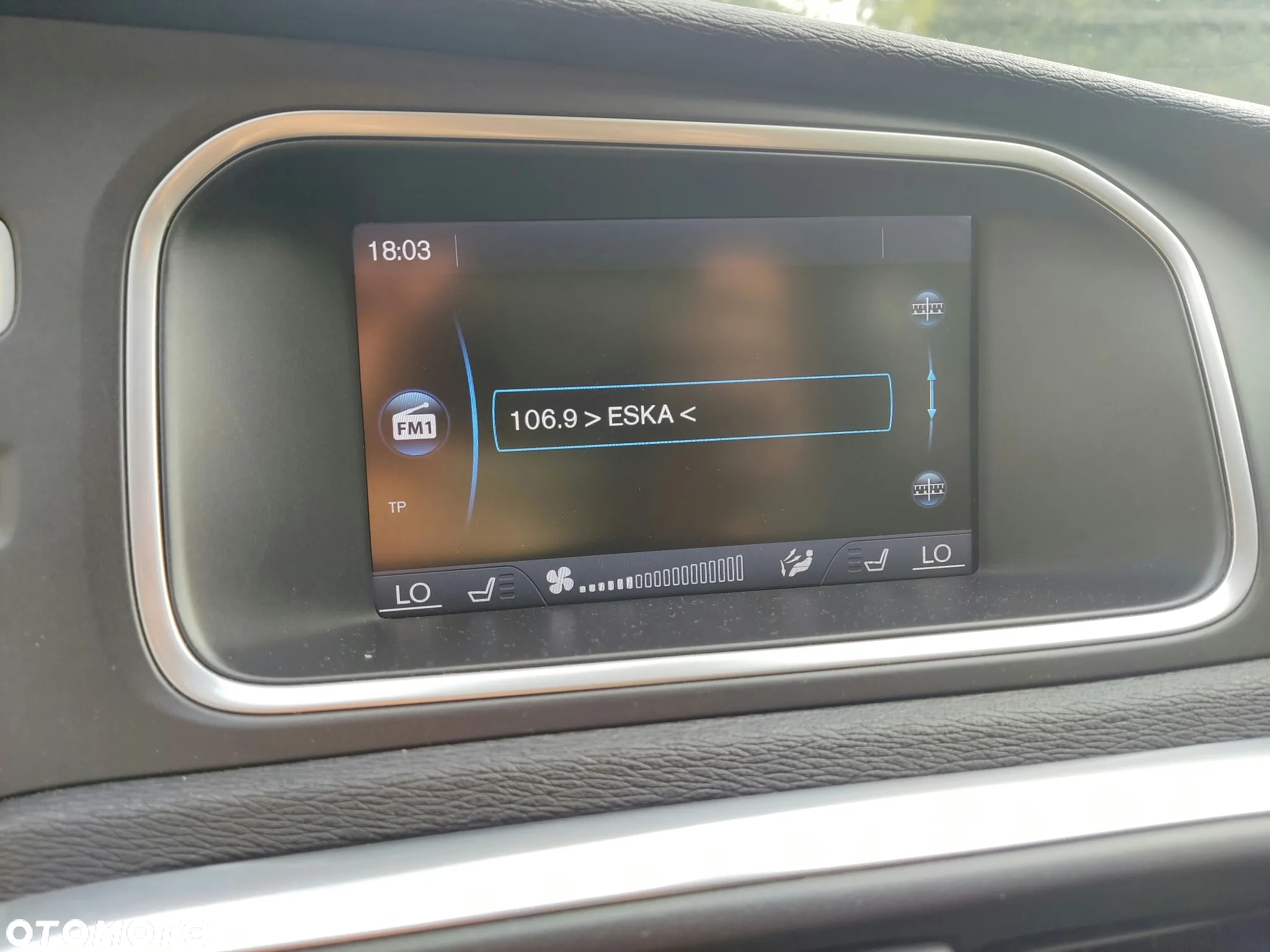 Volvo V40 D3 Momentum - 37