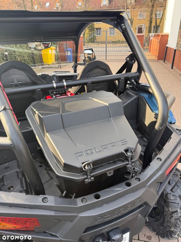 Polaris RZR - 9