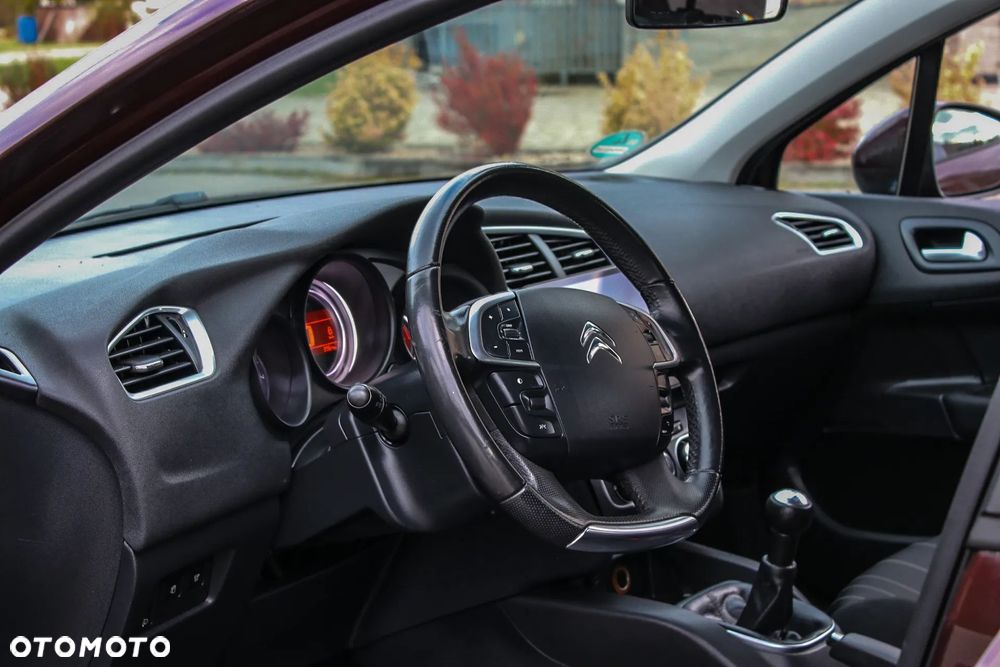 Citroën C4 VTi 120 Exclusive - 34