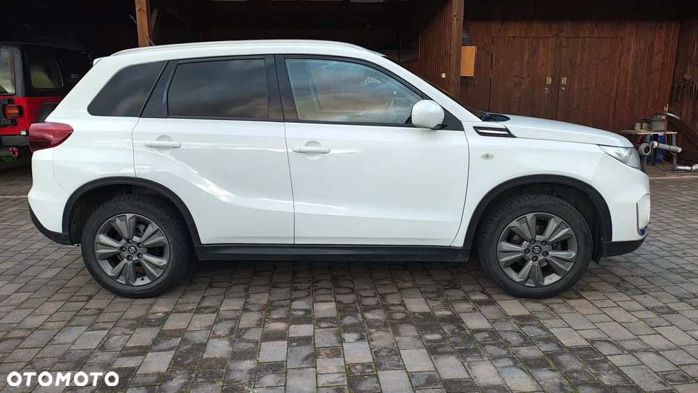 Suzuki Vitara 1.0 Boosterjet Premium 4WD - 6