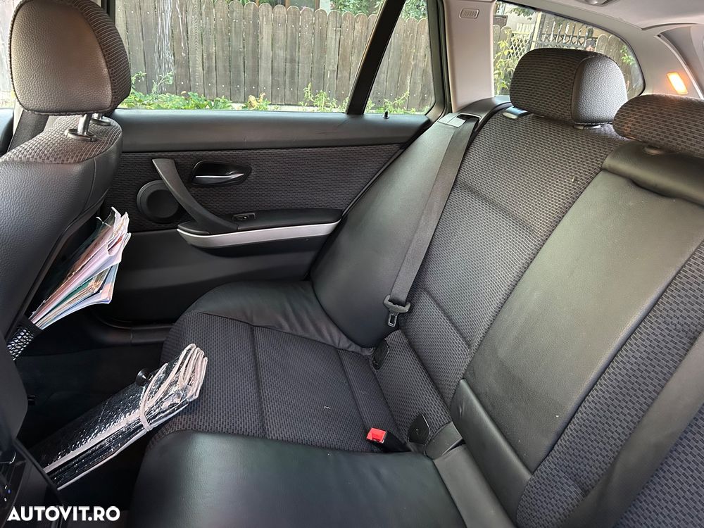 BMW Seria 3 320d - 8