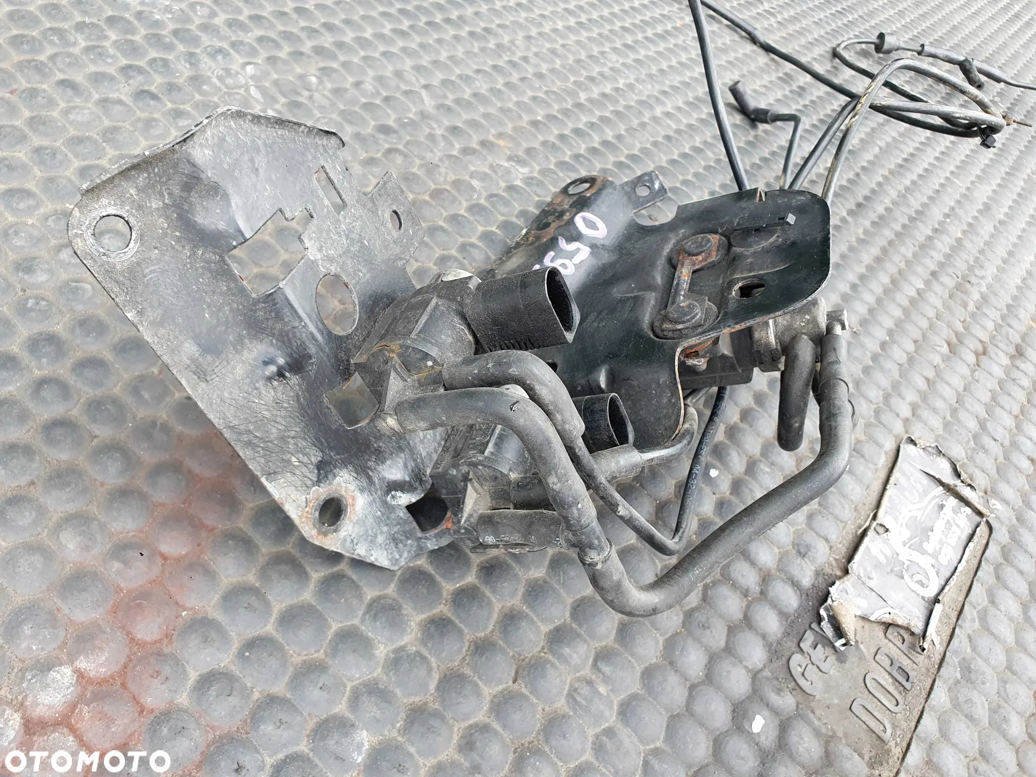 Zawor 1K0906283A 8E0906627C Zawory Podcisnienia Przewody Weze Krociec 2.0 TDI AUDI A4 B7 A6 C6 - 10