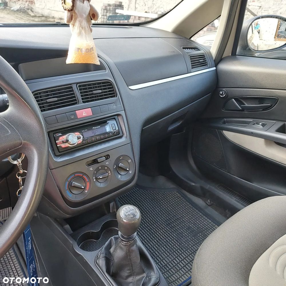 Fiat Linea 1.4 Active - 8