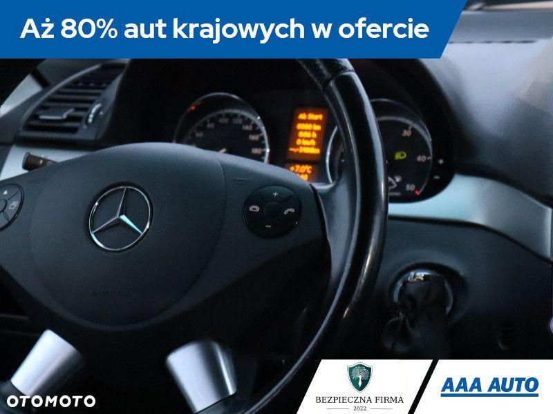 Mercedes-Benz Viano - 22