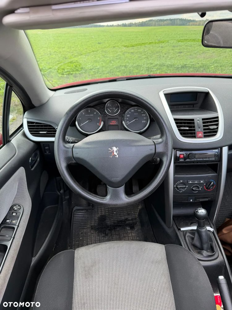 Peugeot 207 - 16