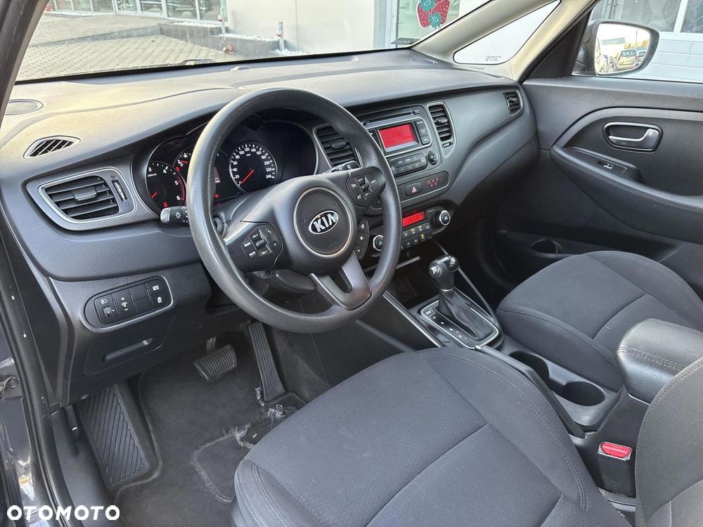 Kia Carens 1.7 CRDi L 7os - 10