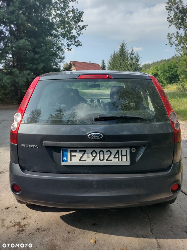Ford Fiesta 1.3 - 6