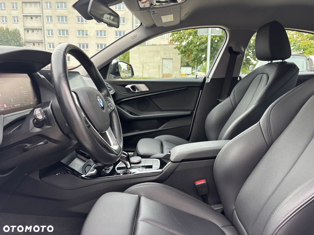 BMW Seria 2 218i Sport Line - 14