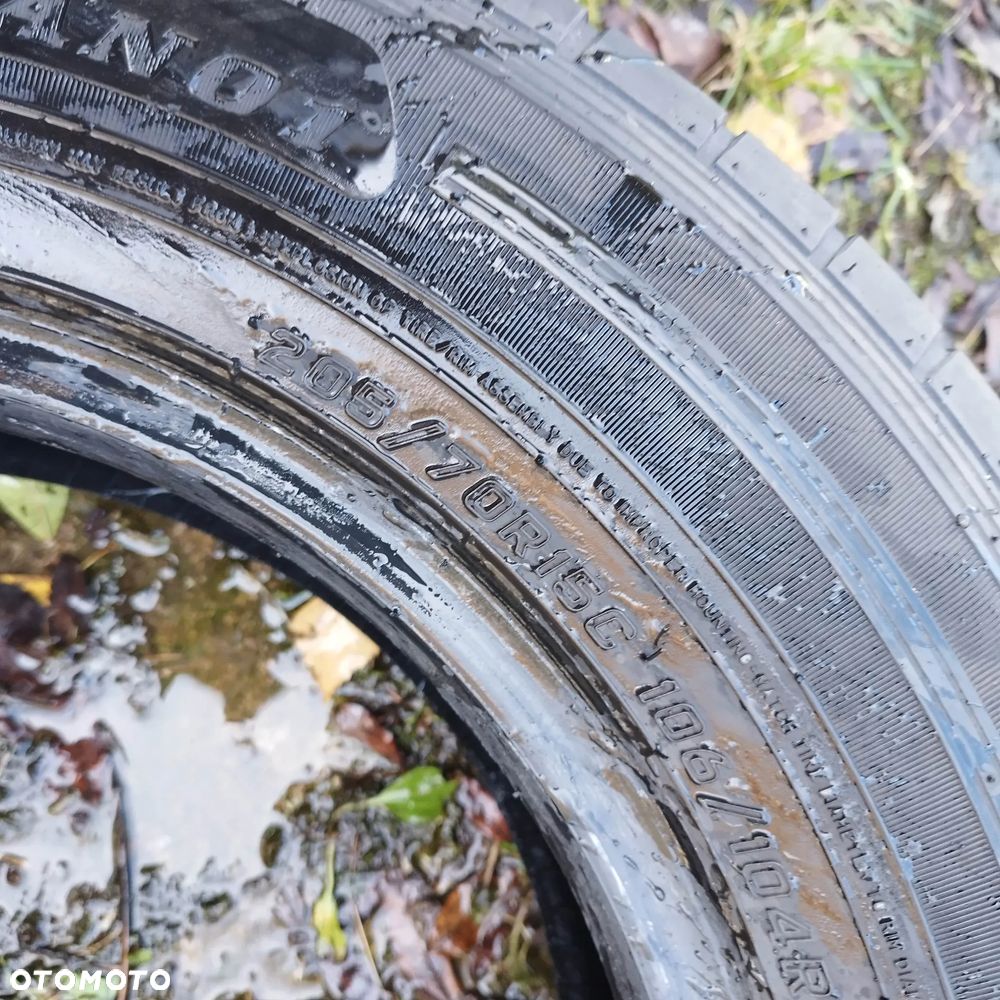 205/70/15 c falken linam van01 - 4