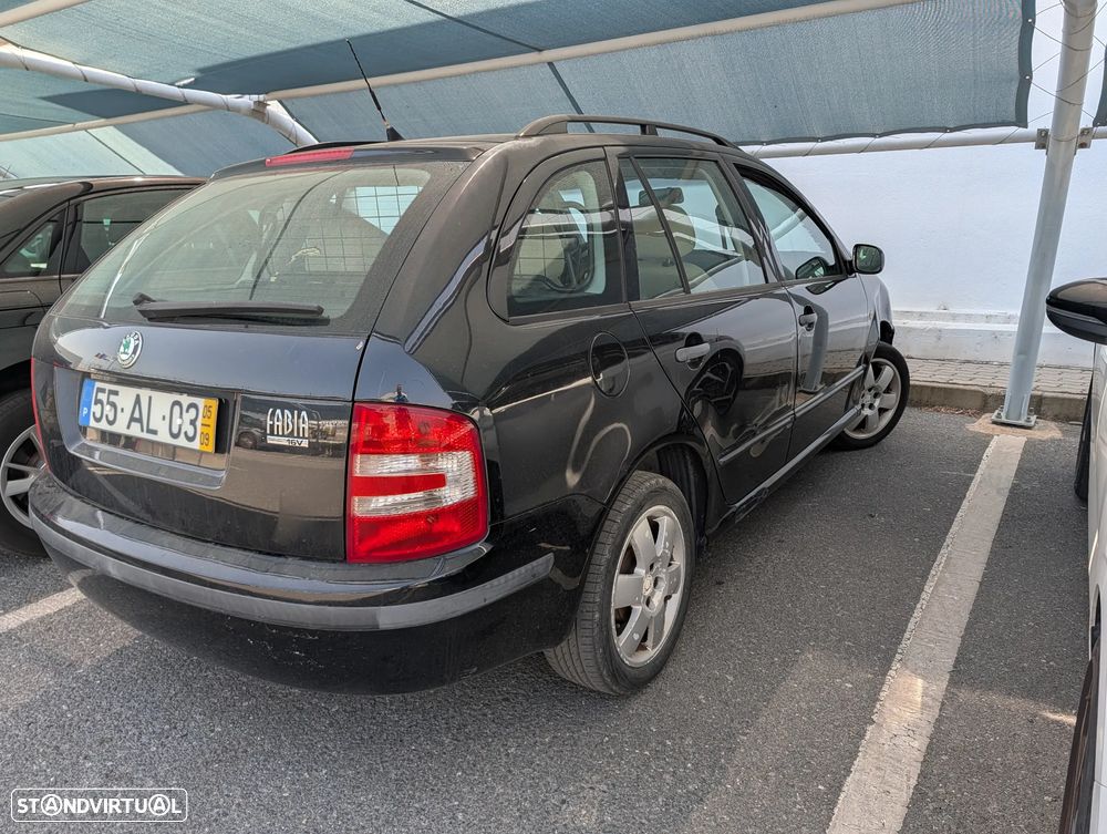 Skoda Fabia Break 1.4 Comfort - 2