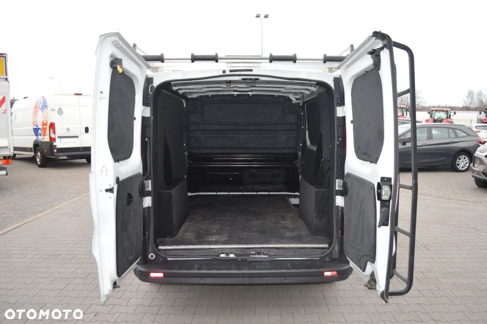 Renault TRAFIC - 10
