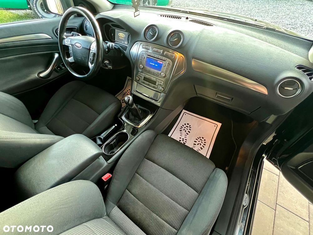 Ford Mondeo - 17