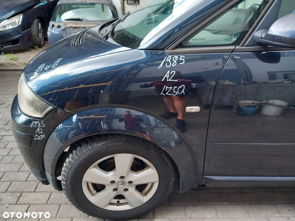 AUDI A2 BŁOTNIK LEWY PRZEDNI LEWY PRZÓD KOLOR: LZ5Q