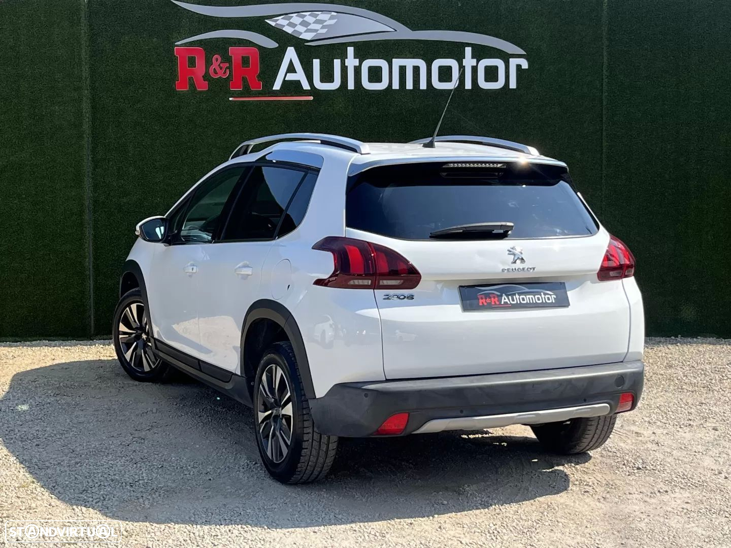 Peugeot 2008 1.2 PureTech Allure EAT6 - 2