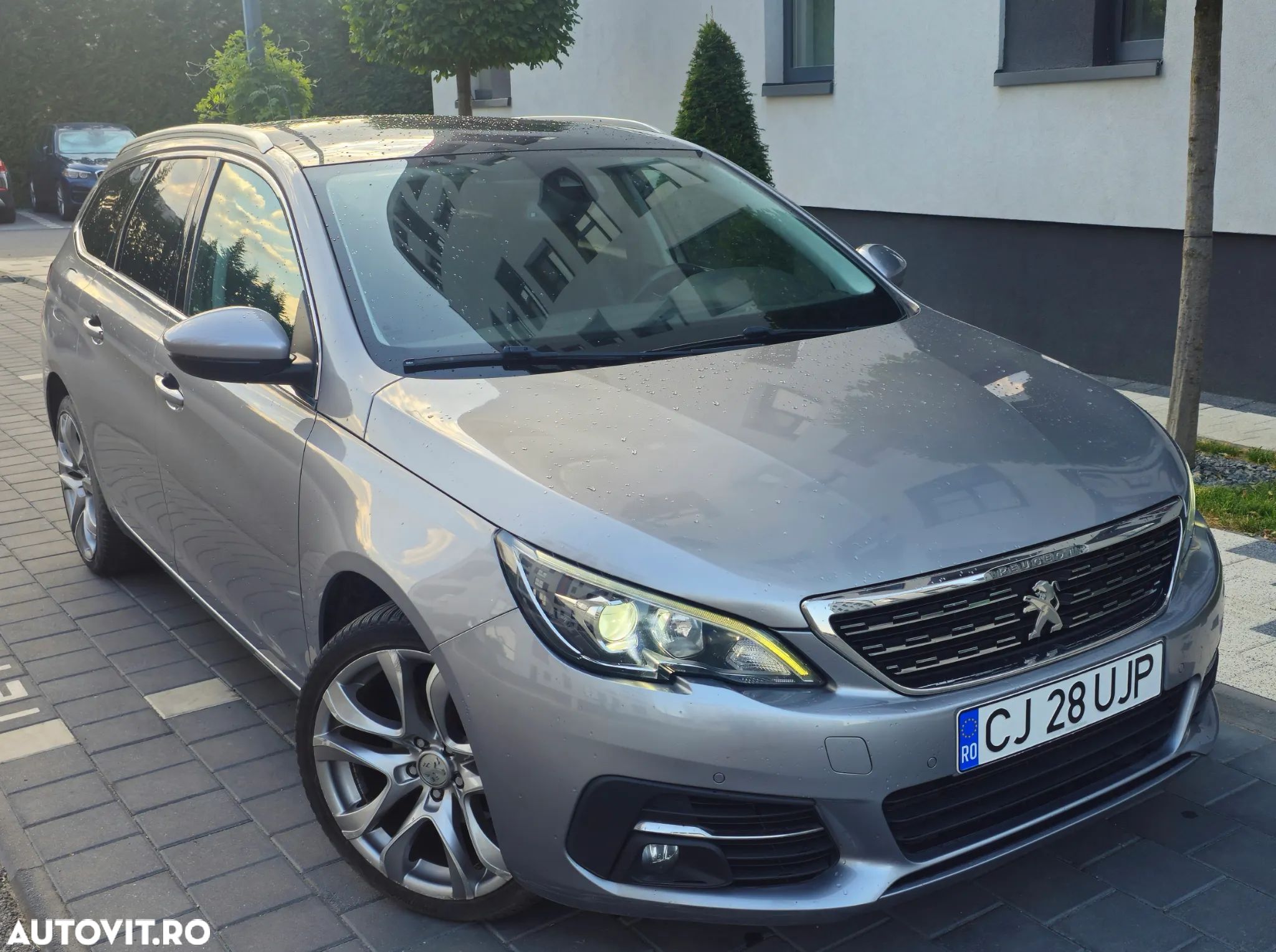Peugeot 308 - 1