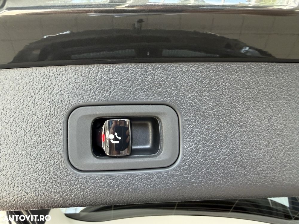 Mercedes-Benz GLC 300 e 4Matic 9G-TRONIC Edition AMG Line - 11