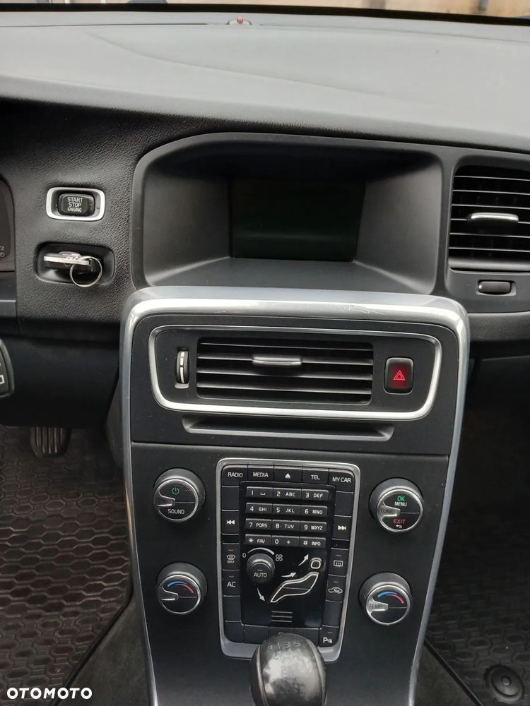 Volvo V60 D2 Kinetic - 9