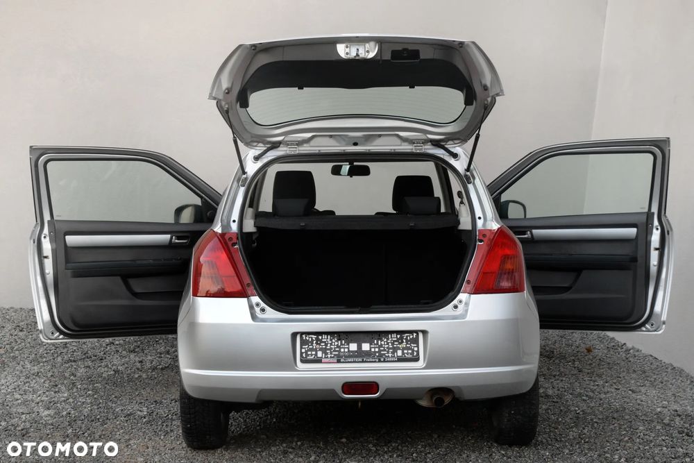 Suzuki Swift 1.3 Comfort+ - 23