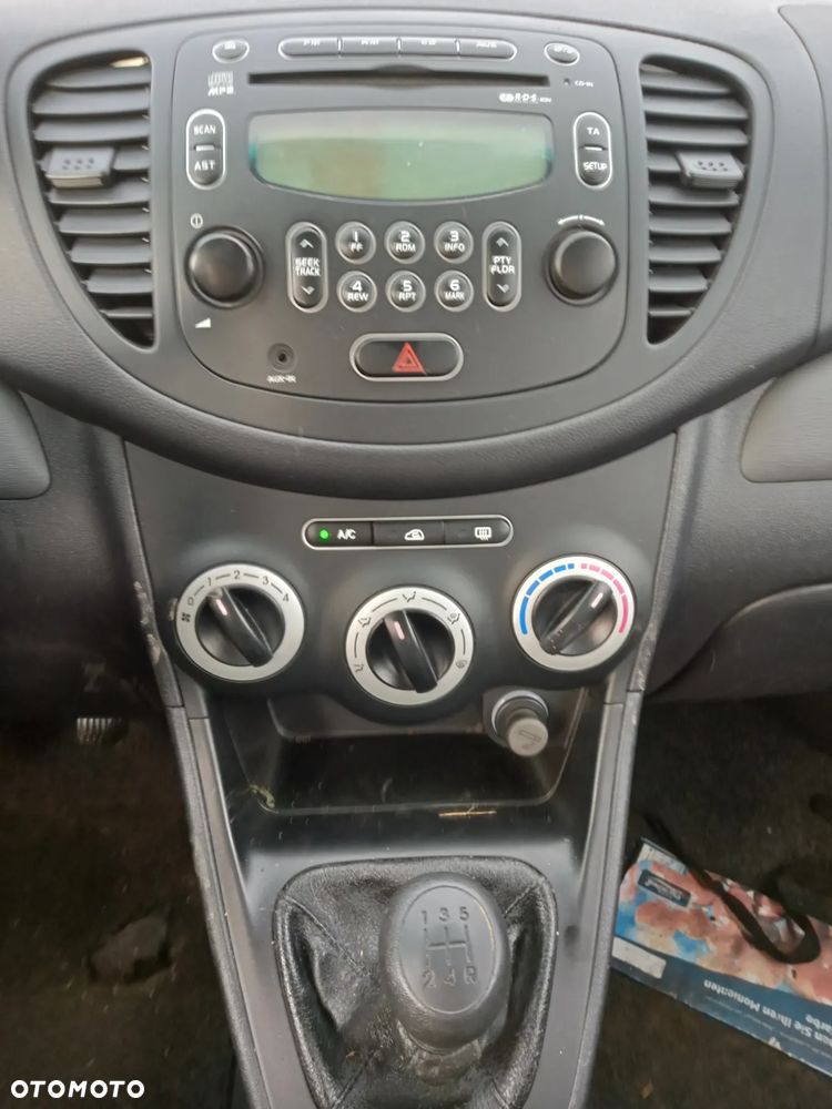 Hyundai i10 1.1 Comfort - 10