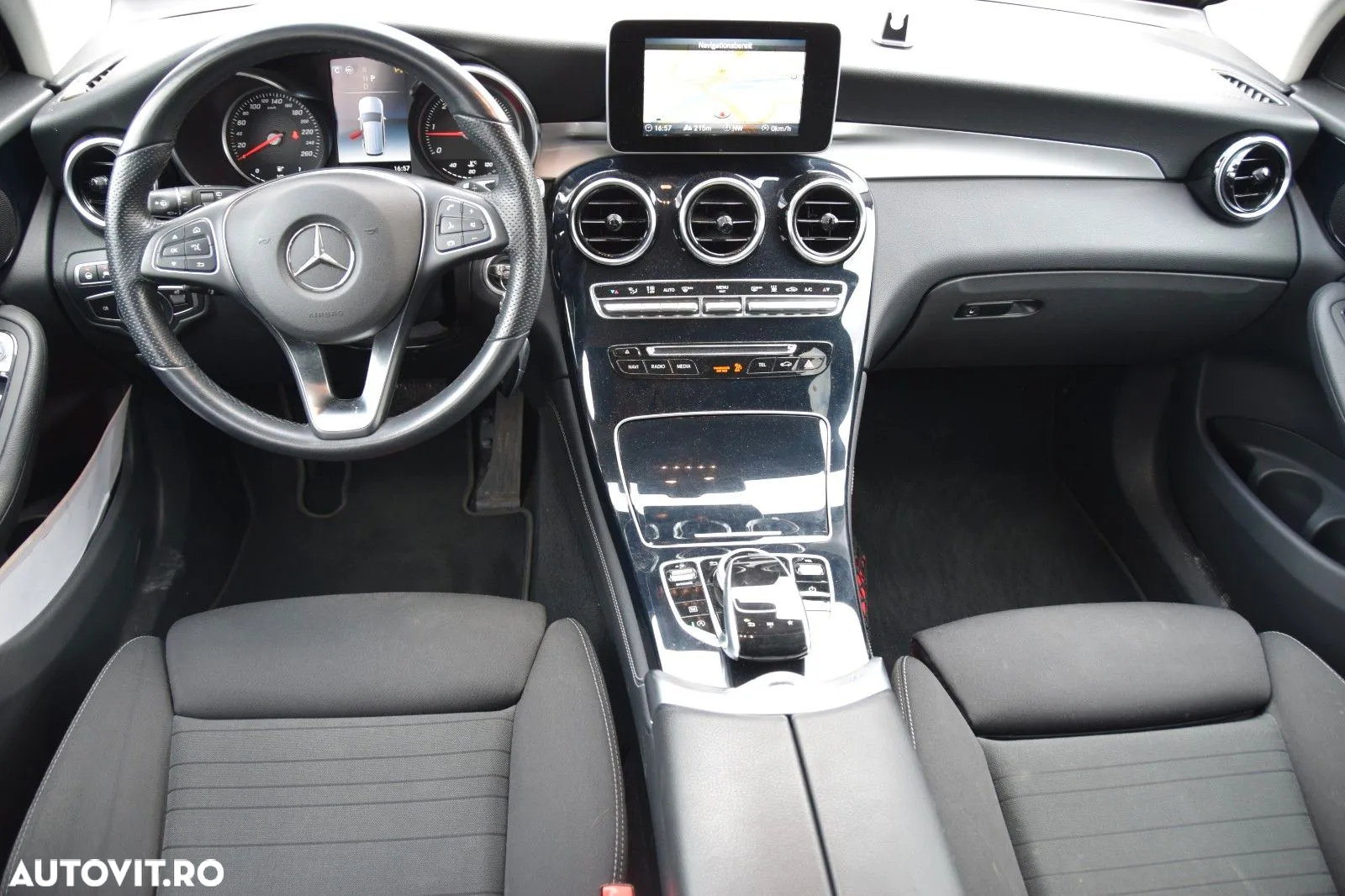 Mercedes-Benz GLC 250 d 4Matic 9G-TRONIC AMG Line - 5