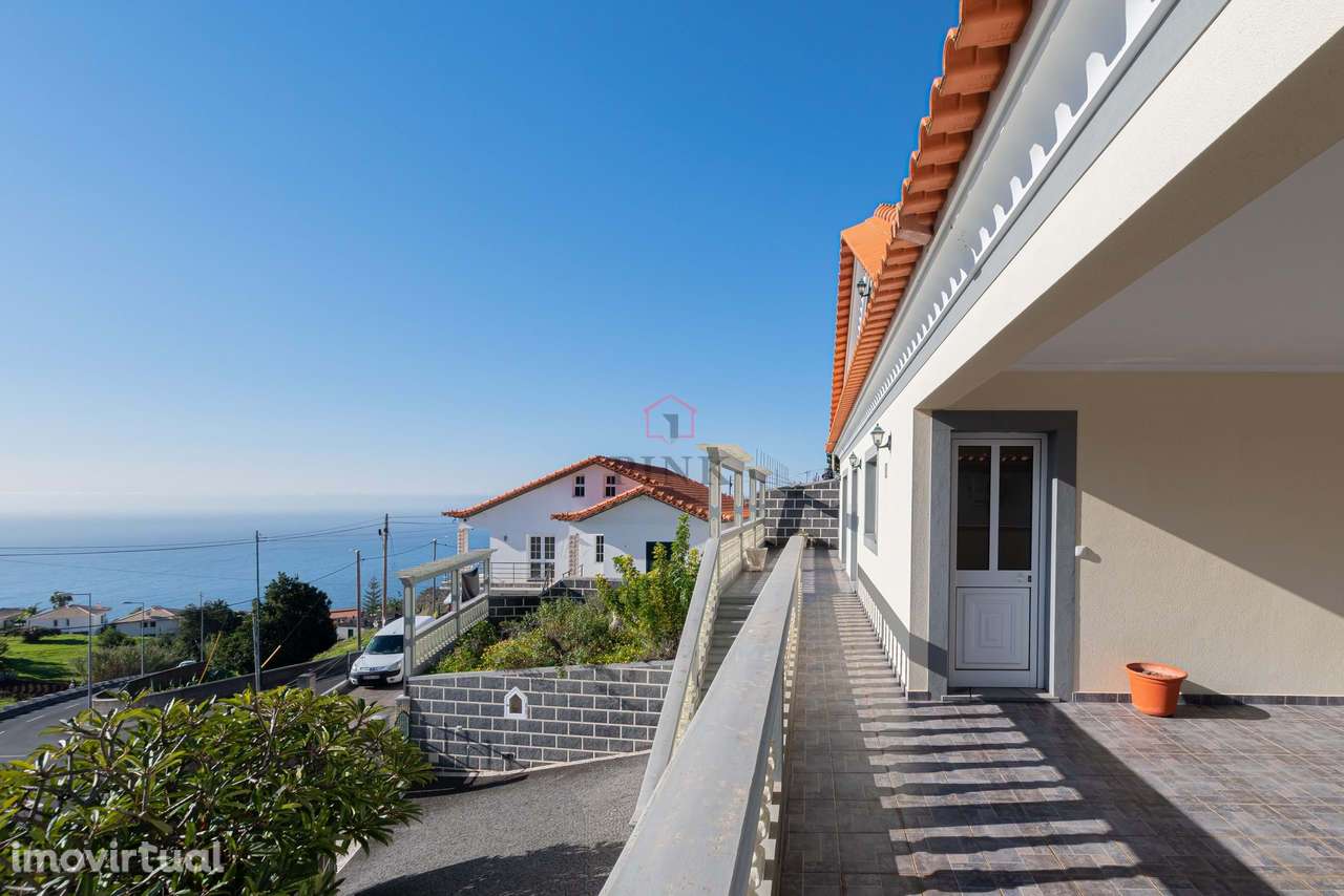 Calheta | T3 Vista Mar + Terreno - Grande imagem: 2/46