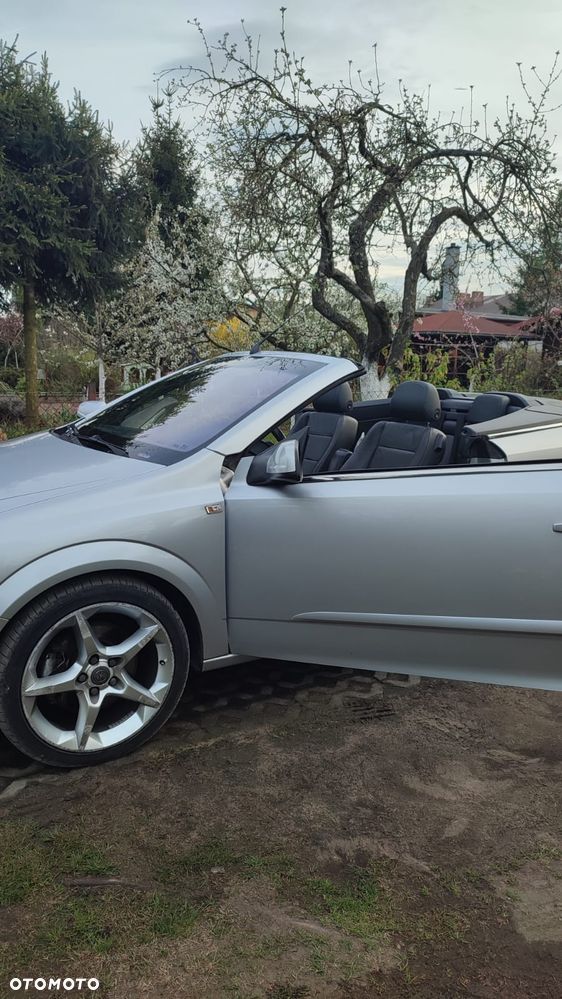 Opel Astra 1.9 CDTI Cosmo - 28