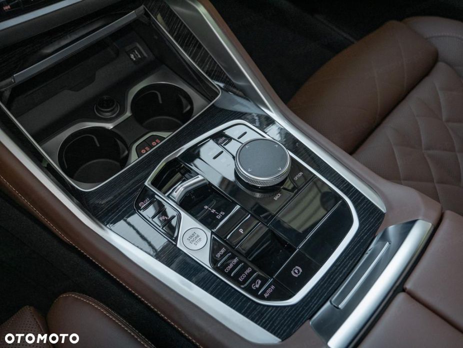 BMW X6 - 10