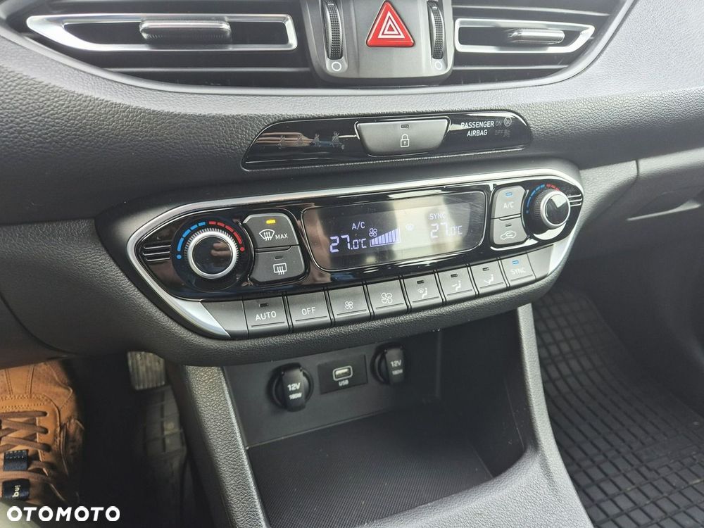 Hyundai i30 1.0 T-GDI Smart - 28