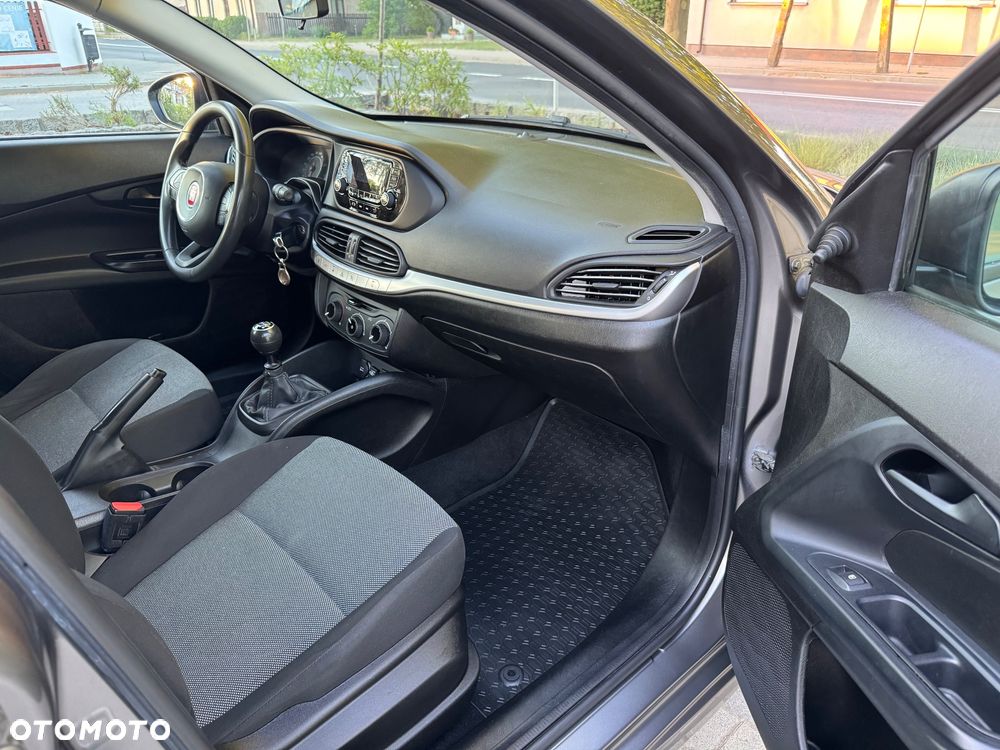 Fiat Tipo 1.4 16V Easy - 9