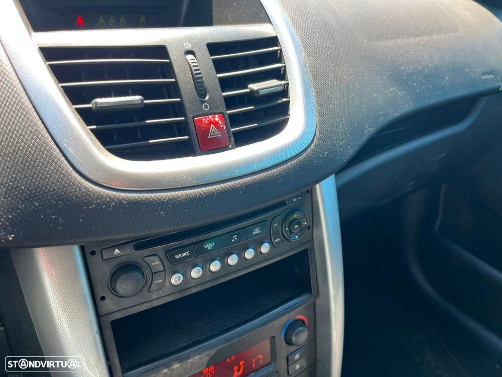 Peugeot 207 1.6 HDi Sport - 14