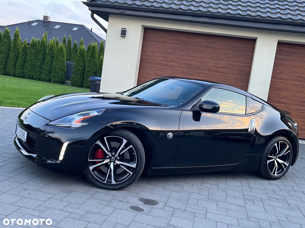 Nissan 370 Z - 2