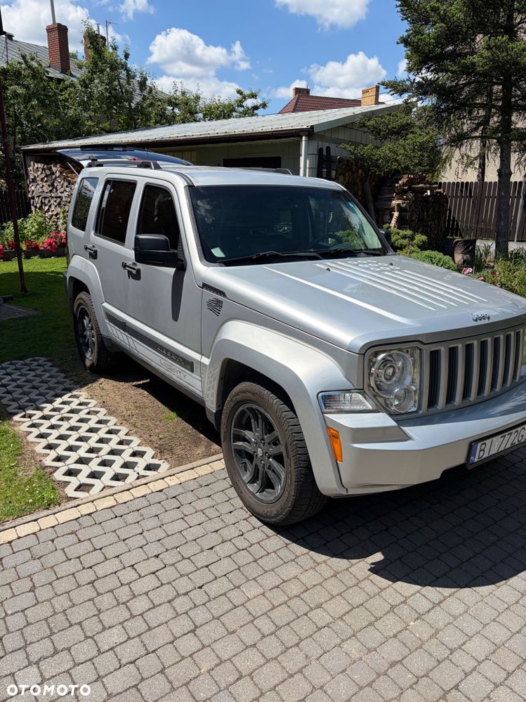 Jeep Liberty - 1